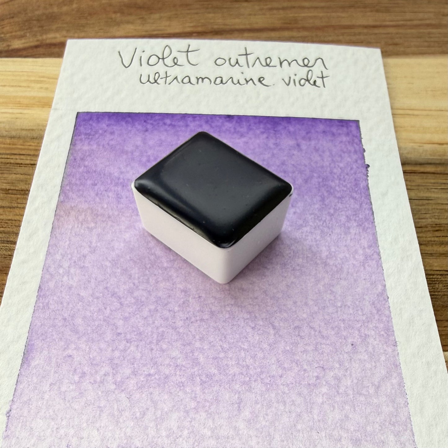 Violet outremer, aquarelle extra-fine