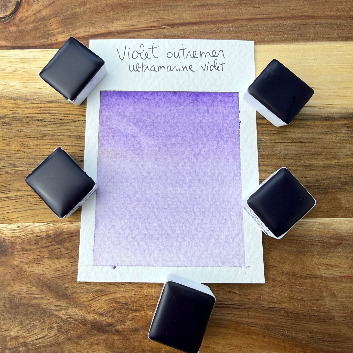 Violet outremer, aquarelle extra-fine